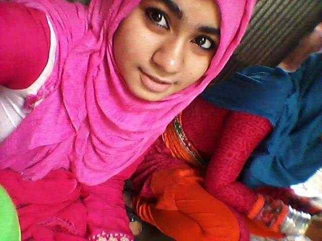 Beautiful village muslim 18 babe xxx hot pic full nude pics albums (1)