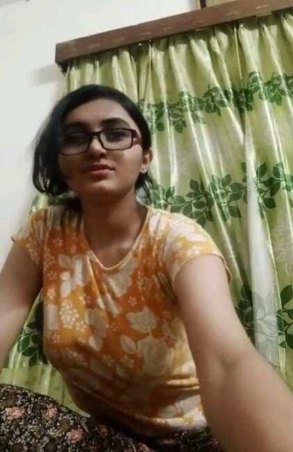 Very beautiful hot girl indian naked shaking big boobs