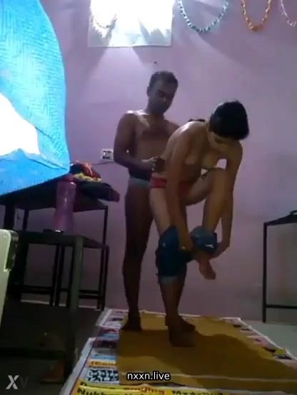 Very cute 18 student marwadi xxx fucking teacher after class