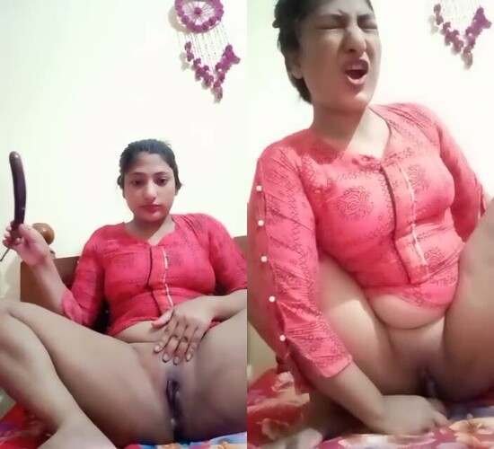 Beautiful-horny-girl-karnataka-sex-Masturbating-using-brinjal.jpg