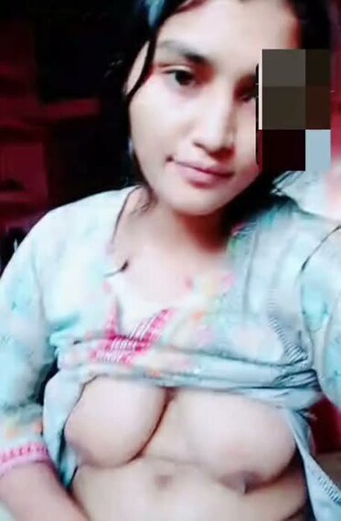 Pak-beautiful-village-muslim-babe-sexy-pakistan-sexy-video-nude-mms.jpg