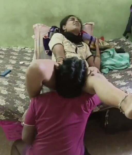 Horny muslim amateur desi wife porn pussy licking devar mms